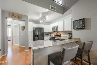 Photo #4: 6539511 Listing