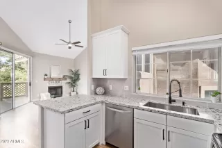 Photo #2: 6539696 Listing 