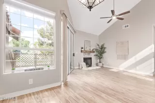 Photo #5: 6539696 Listing 