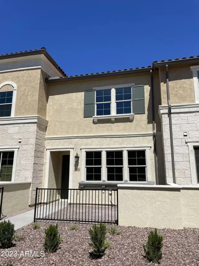 MLS: 6539792 Condo For Sale