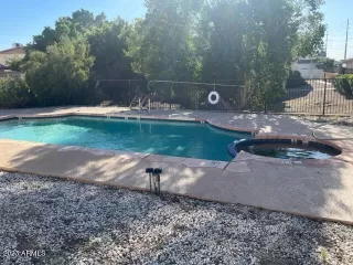 Photo #3: 6540113 Listing