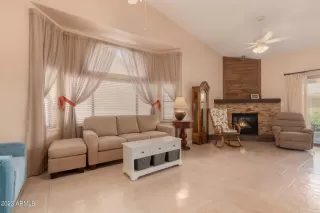 Photo #4: 6540145 Listing