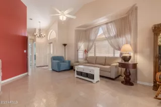 Photo #6: 6540145 Listing