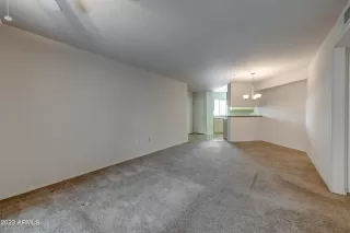 Photo #4: 6540580 Listing