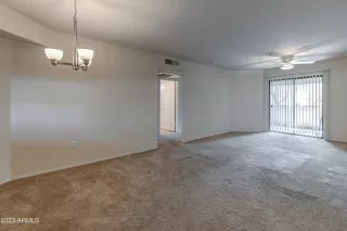 Photo #5: 6540580 Listing