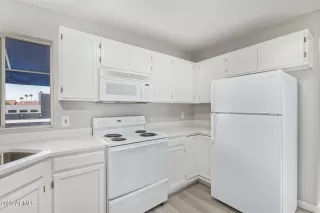 Photo #4: 6540708 Listing 