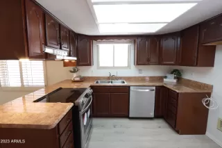 Photo #4: 6540731 Listing 