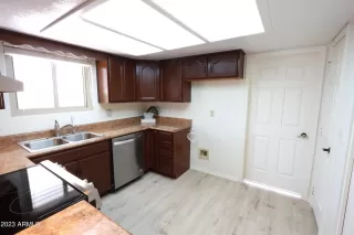 Photo #6: 6540731 Listing 