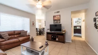 Photo #3: 6540905 Listing