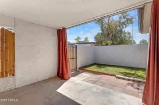 Photo #5: 6540971 Listing