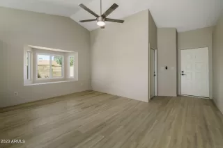 Photo #4: 6541079 Listing