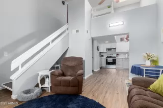 Photo #2: 6541089 Listing