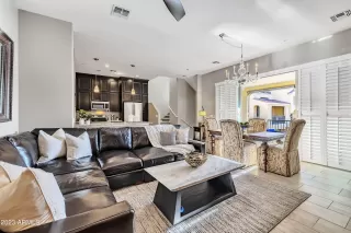 Photo #6: 6541105 Listing 