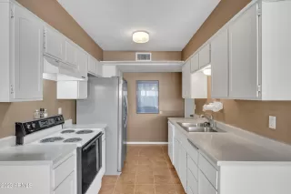 Photo #2: 6541230 Listing