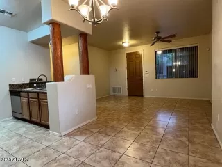 Photo #6: 6541655 Listing