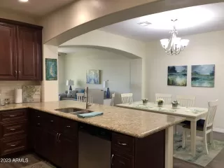 Photo #5: 6541709 Listing