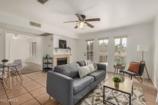 Photo #4: 6541958 Listing