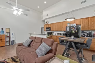 Photo #6: 6542320 Listing