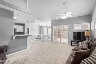 Photo #6: 6542683 Listing 