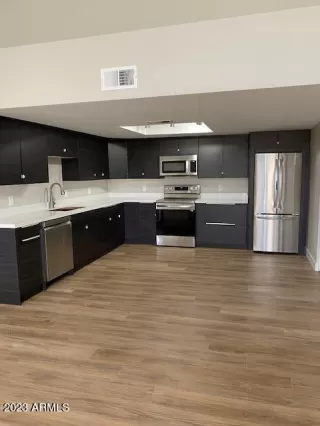 Photo #5: 6542957 Listing 