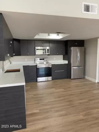 Photo #6: 6542957 Listing 