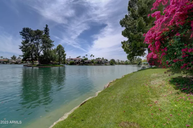 MLS: 6543252 Condo For Sale