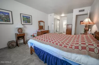 Photo #6: 6543373 Listing