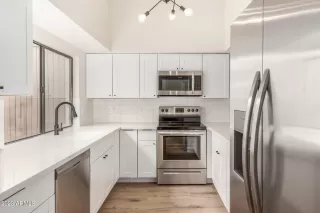 Photo #2: 6543707 Listing