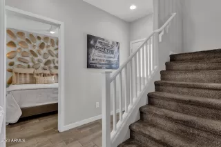 Photo #5: 6543868 Listing