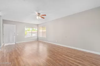 Photo #6: 6543923 Listing