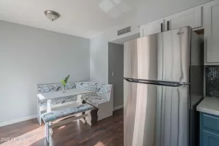 Photo #6: 6543973 Listing