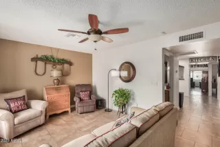 Photo #5: 6544166 Listing 