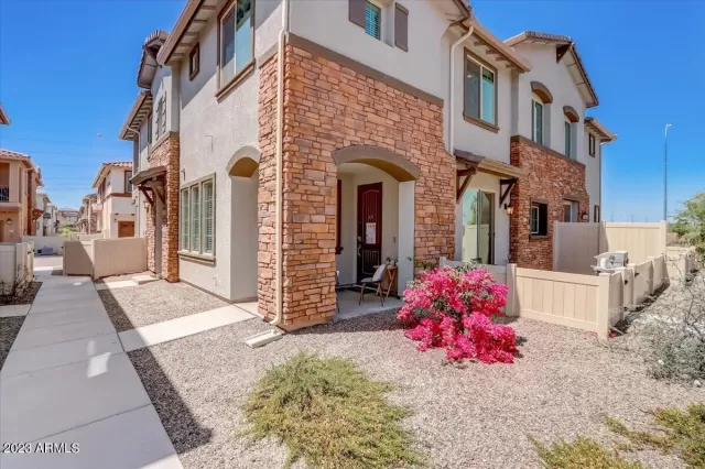 MLS: 6544288 Condo For Sale