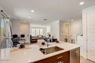 Photo #6: 6544288 Listing 