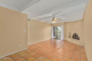 Photo #6: 6544569 Listing