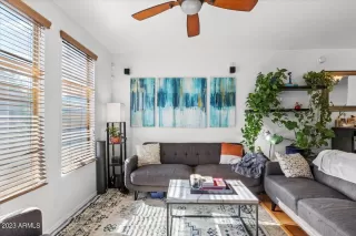 Photo #4: 6544642 Listing