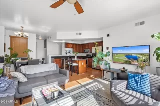 Photo #5: 6544642 Listing