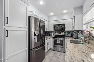 Photo #2: 6544820 Listing 