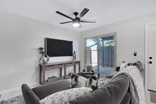 Photo #5: 6544975 Listing 