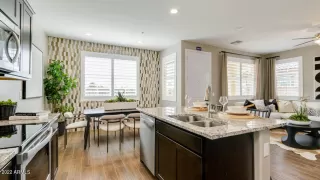Photo #3: 6545326 Listing