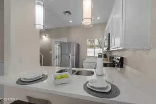 Photo #2: 6546046 Listing