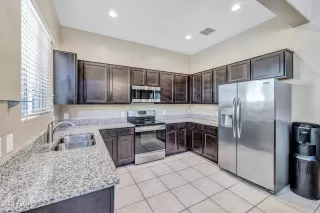 Photo #4: 6546078 Listing