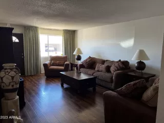 Photo #2: 6546521 Listing