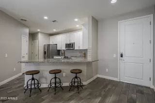 Photo #2: 6546719 Listing 