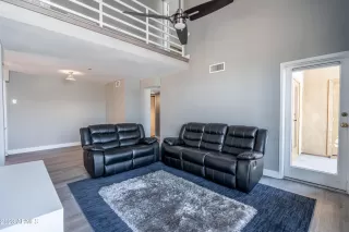 Photo #5: 6546871 Listing