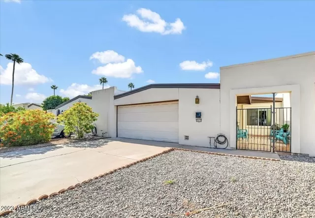 MLS: 6546925 Condo For Sale