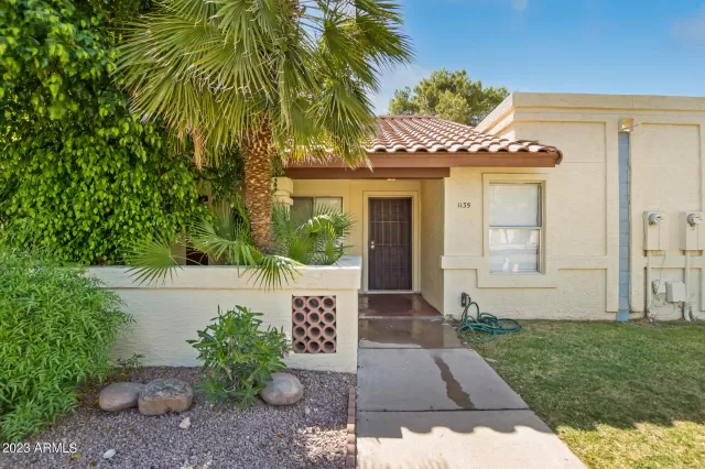 MLS: 6546962 Condo For Sale