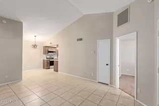 Photo #4: 6546962 Listing