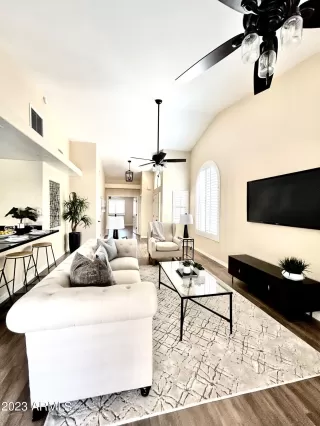 Photo #4: 6547026 Listing