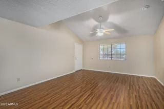 Photo #3: 6547047 Listing